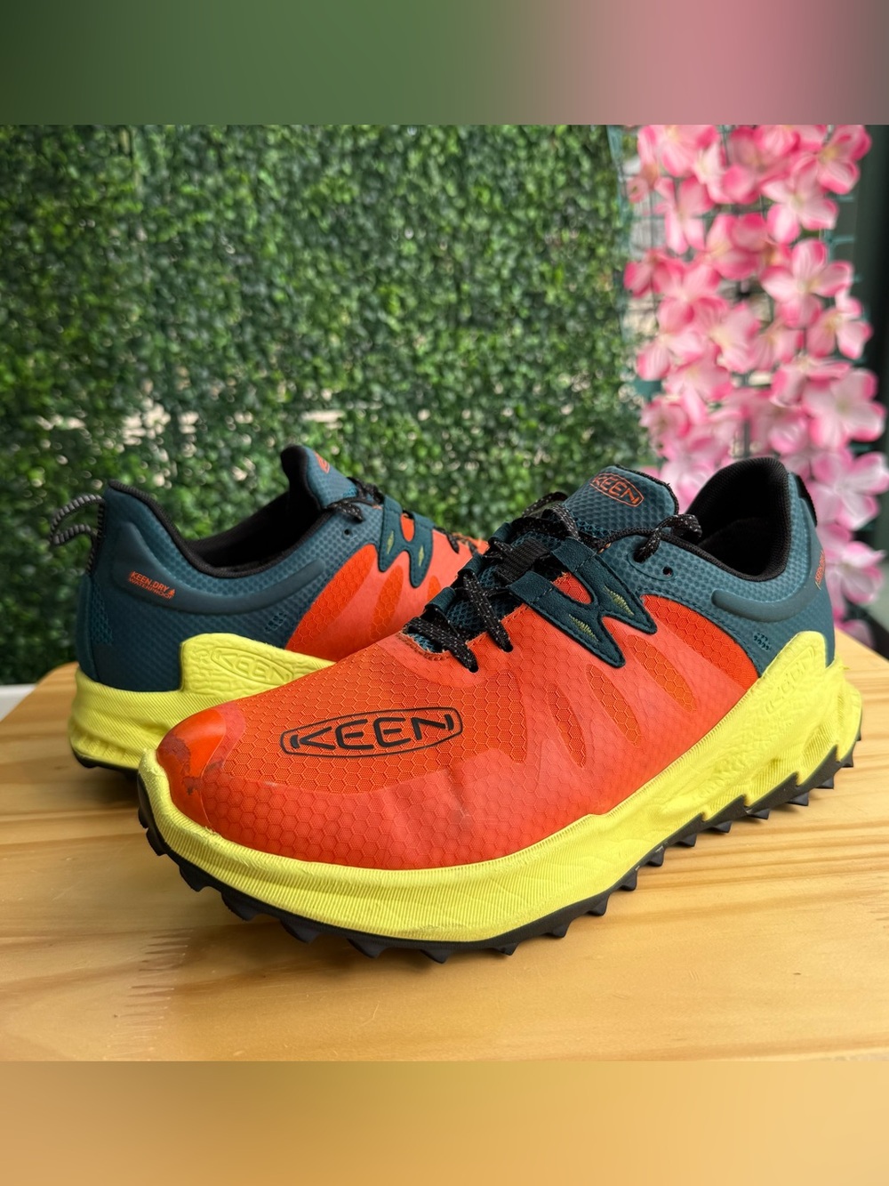 KEEN Zionic Waterproof Hiking Shoes Men’s 9 Scarlet Ibis Deep Lagoon